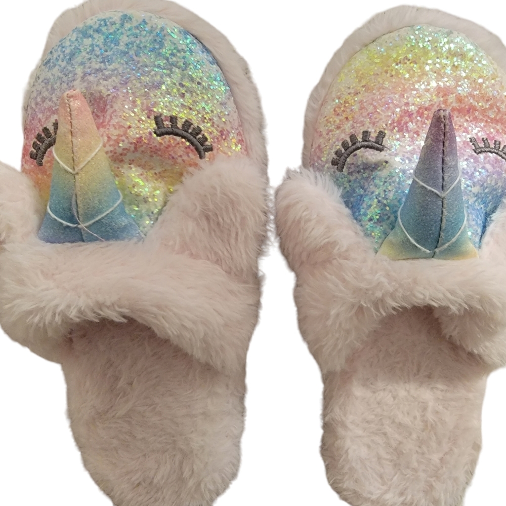 Girls Size 4 - 5 Rainbow Glitter pink Unicorn bedroom slippers